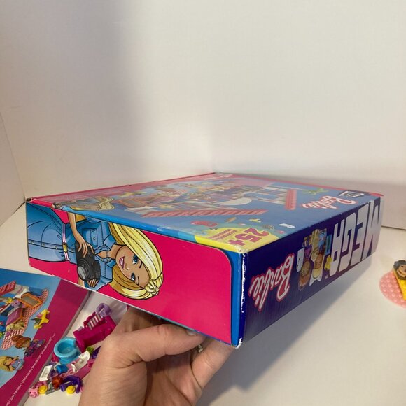 Mega Bloks Barbie Malibu House Building Set 2 Dolls 303 Pieces Near Complete - Picture 14 of 16